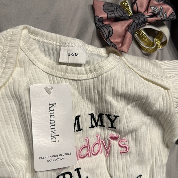 Baby outfit - Picture 4 of 5